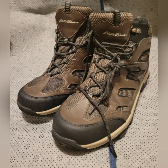 Eddie Bauer | Shoes | Eddie Bauer Hiking Boots Sz 3 | Poshmark display picture 1